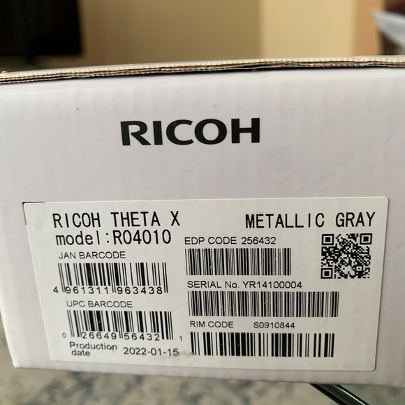 Ricoh theta X 360 camera - Picture 2 of 4